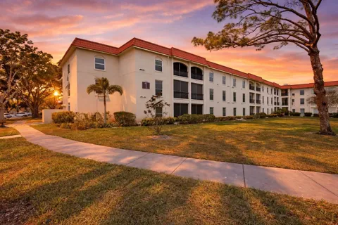 2700 BAYSHORE BOULEVARD #1307
