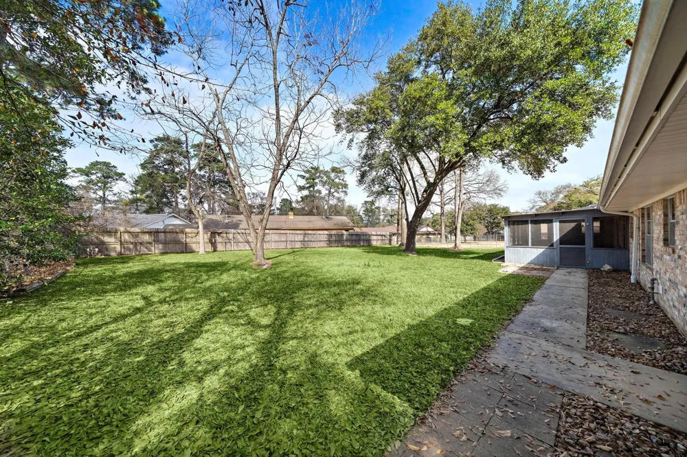 1104 Hillcrest Drive Conroe, TX 77301