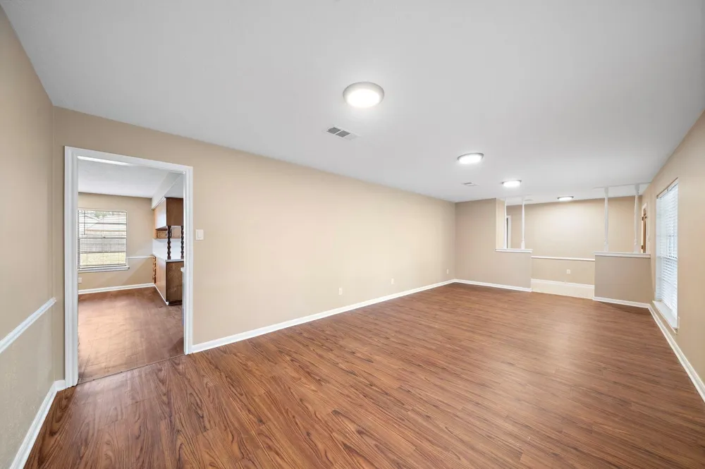 1104 Hillcrest Drive Conroe, TX 77301