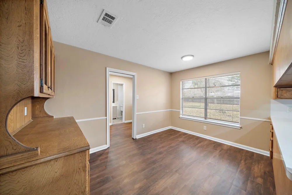 1104 Hillcrest Drive Conroe, TX 77301