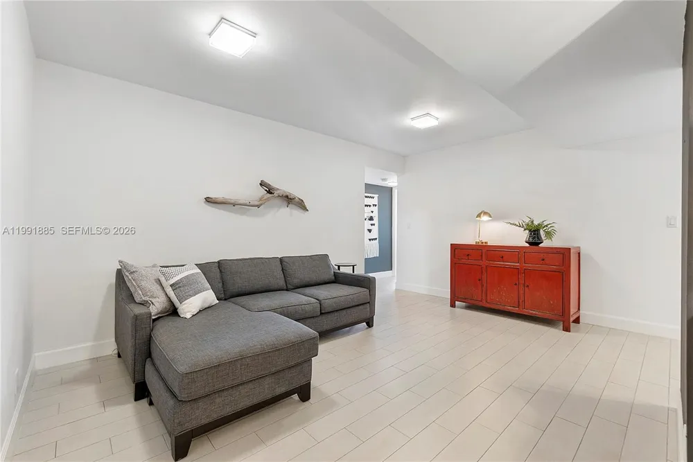 1155 Hillsboro Mile #510 Hillsboro Beach, FL 33062