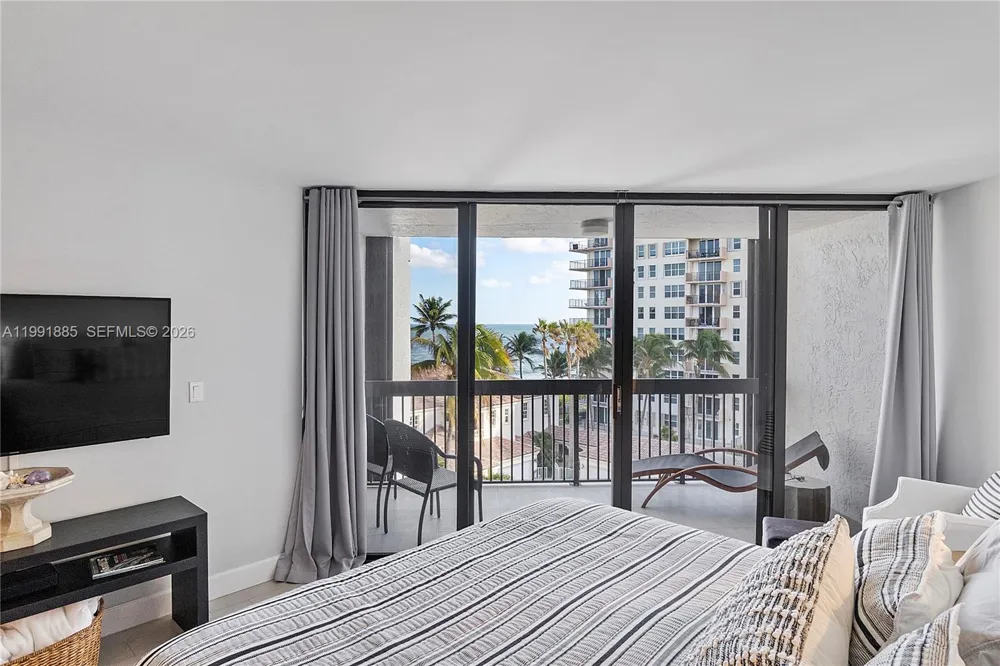 1155 Hillsboro Mile #510 Hillsboro Beach, FL 33062