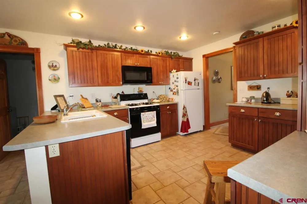 950 SE Deer Creek Drive Cedaredge, CO 81413