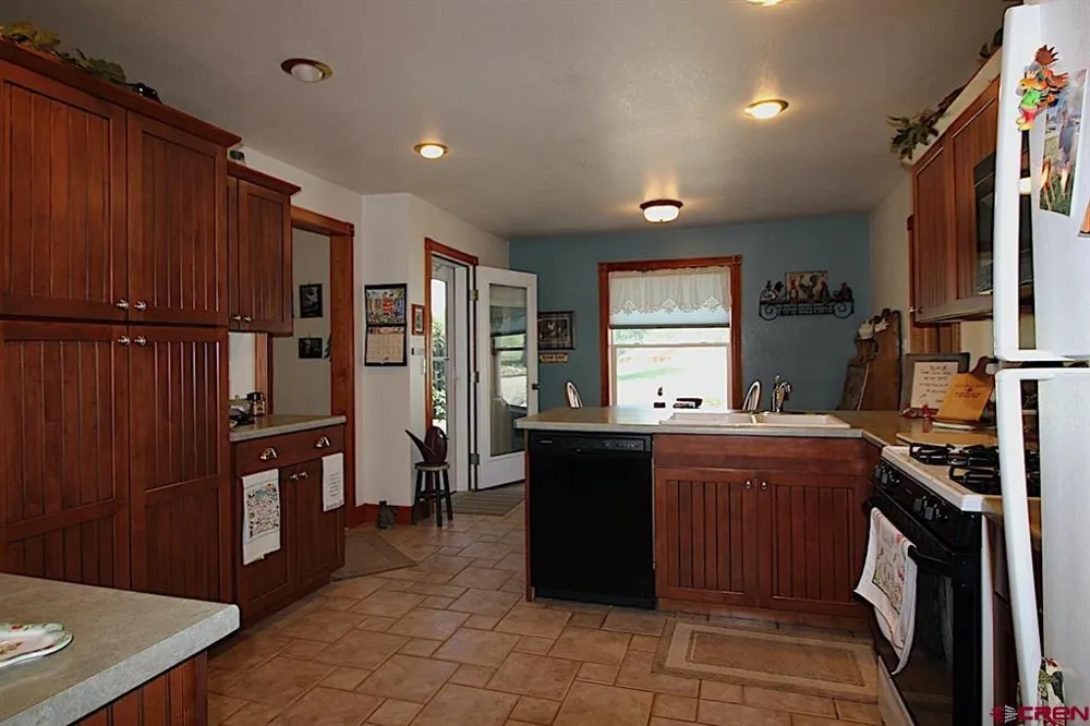 950 SE Deer Creek Drive Cedaredge, CO 81413