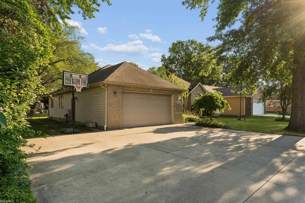 600 Cherry Street Algonac City, MI 48001