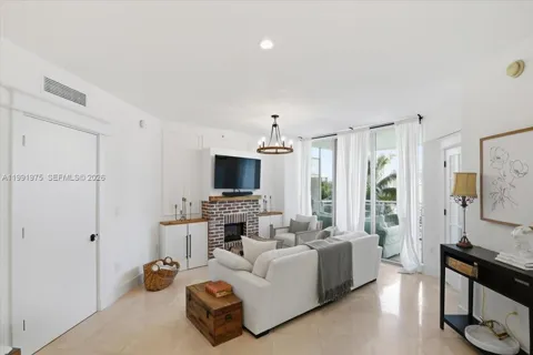 350 S Miami Ave #1205