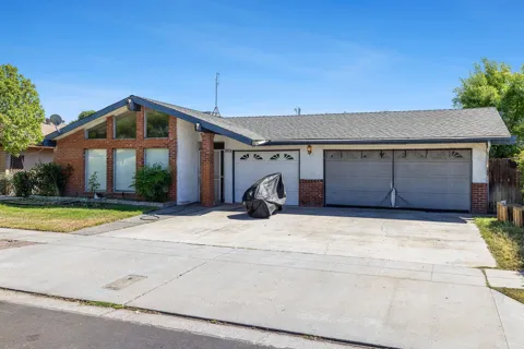 2045 W Simpson