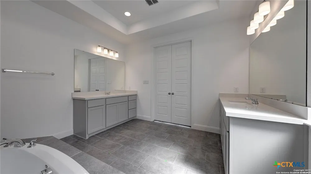 24110 Sidehill Lie San Antonio, TX 78261