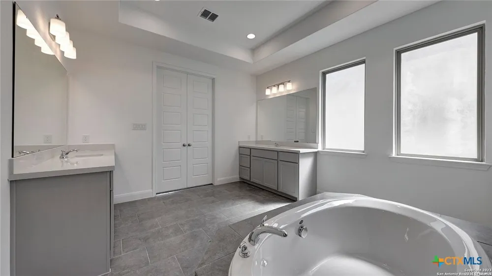 24110 Sidehill Lie San Antonio, TX 78261