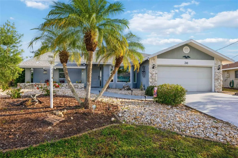 36 BUNKER CIRCLE Rotonda West, FL 33947