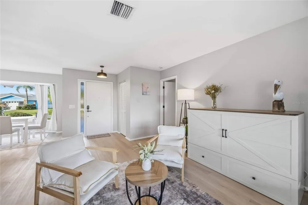 36 BUNKER CIRCLE Rotonda West, FL 33947