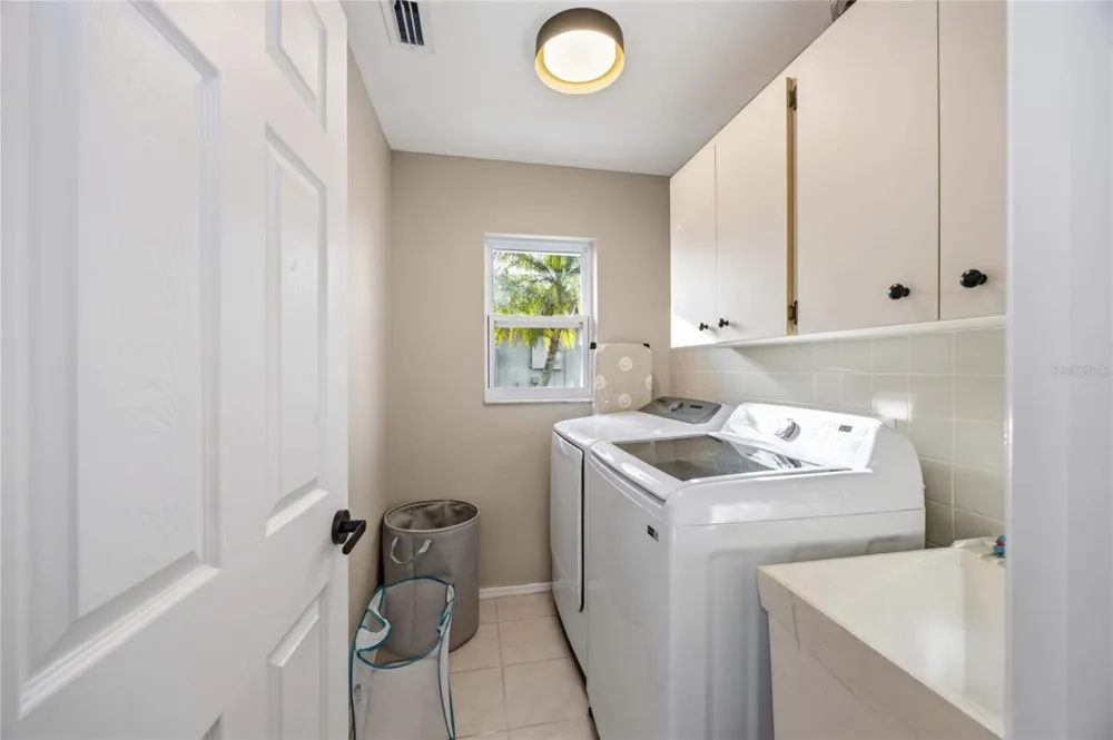 36 BUNKER CIRCLE Rotonda West, FL 33947