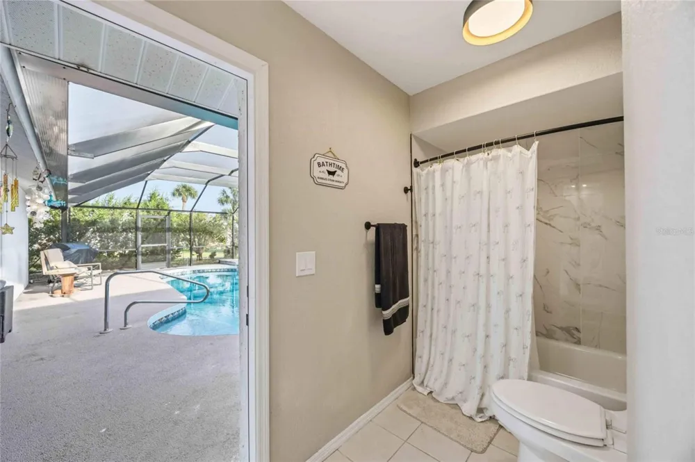 36 BUNKER CIRCLE Rotonda West, FL 33947
