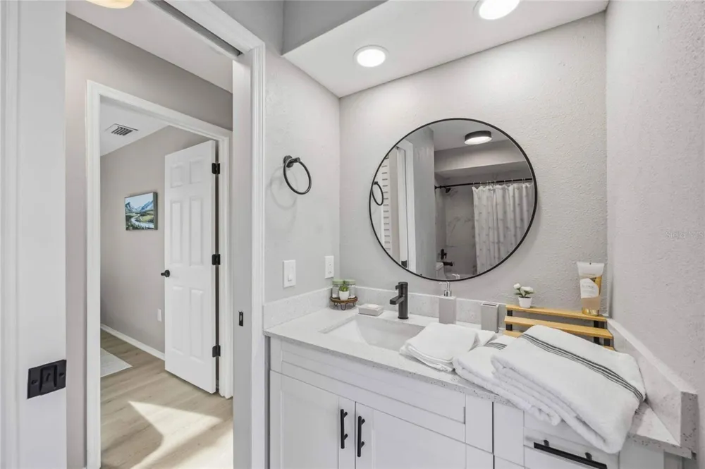 36 BUNKER CIRCLE Rotonda West, FL 33947