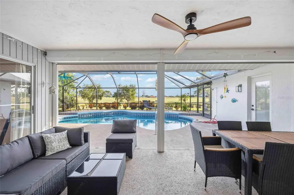 36 BUNKER CIRCLE Rotonda West, FL 33947