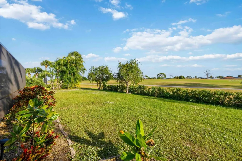 36 BUNKER CIRCLE Rotonda West, FL 33947