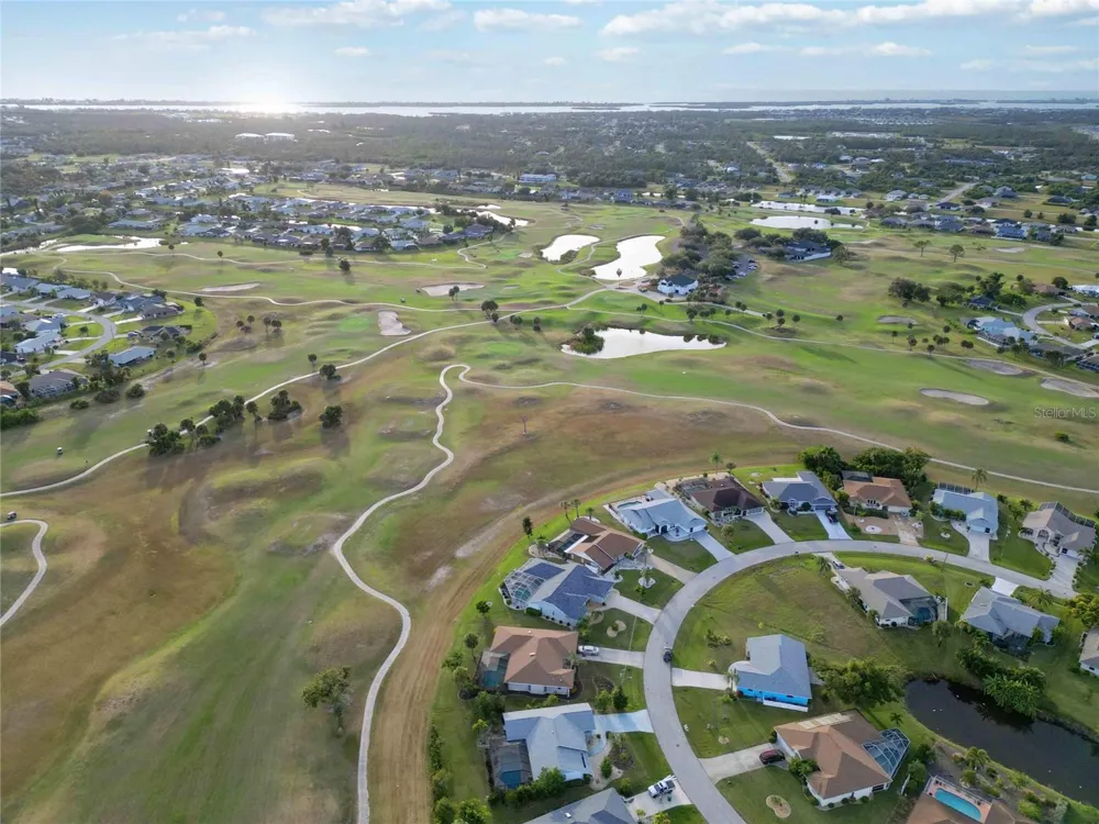 36 BUNKER CIRCLE Rotonda West, FL 33947