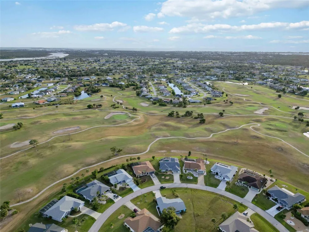 36 BUNKER CIRCLE Rotonda West, FL 33947