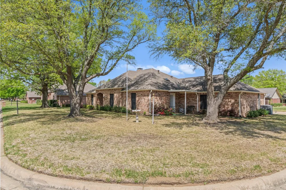 114 Granada Square Canton, TX 75103