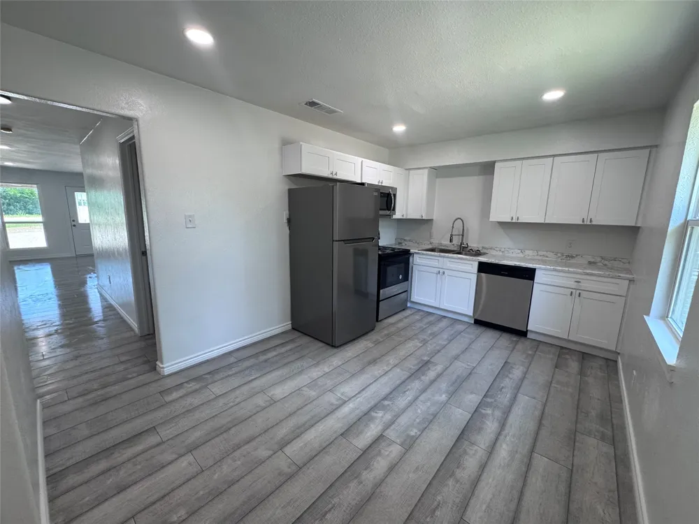7261 HWY 276 #3 Point, TX 75472