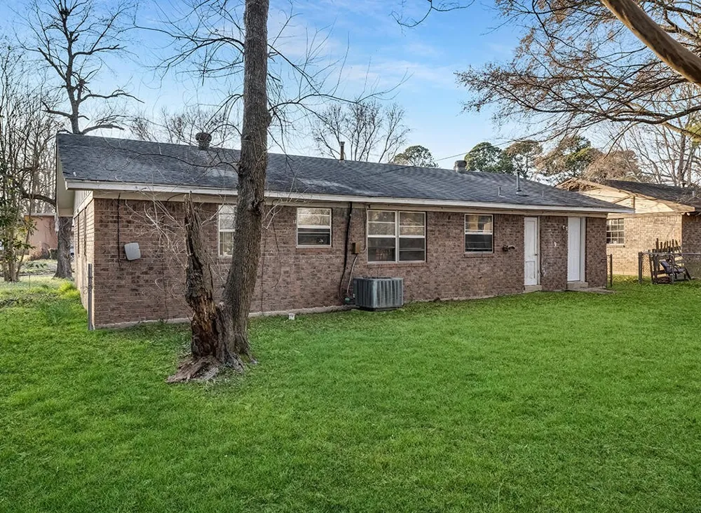 1700 Jennings Street Texarkana, TX 75501