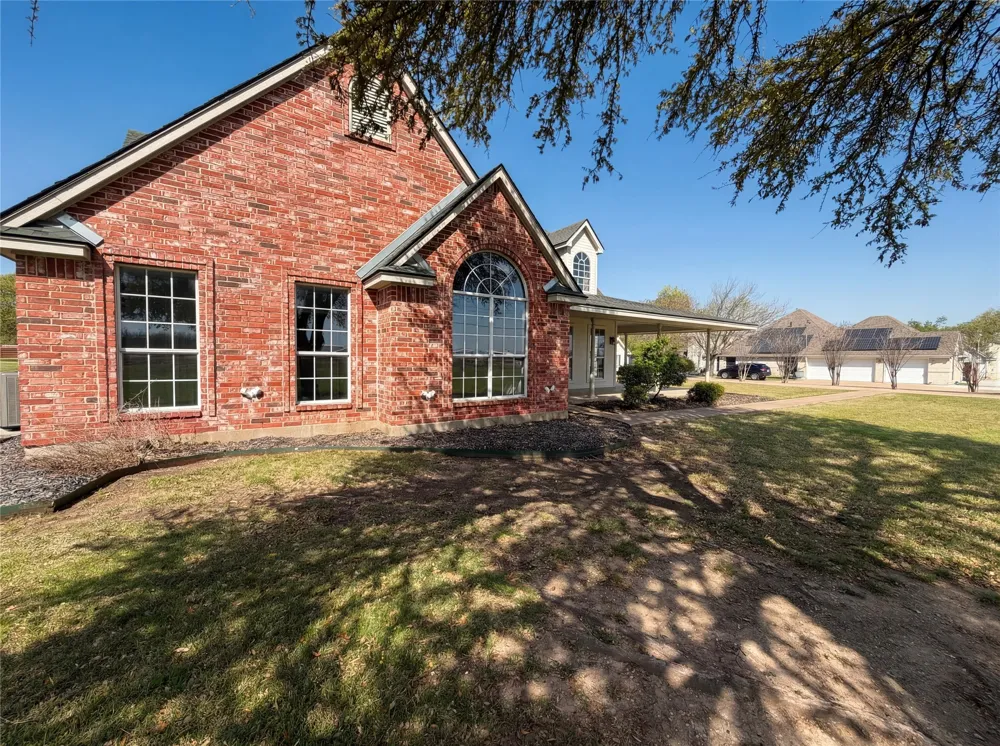 4014 Fm 664 Waxahachie, TX 75167