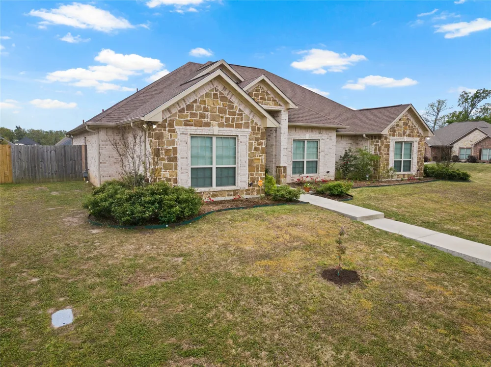 1000 Stone Bridge Mt Pleasant, TX 75455