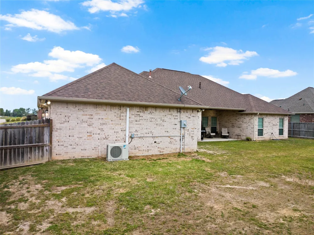 1000 Stone Bridge Mt Pleasant, TX 75455