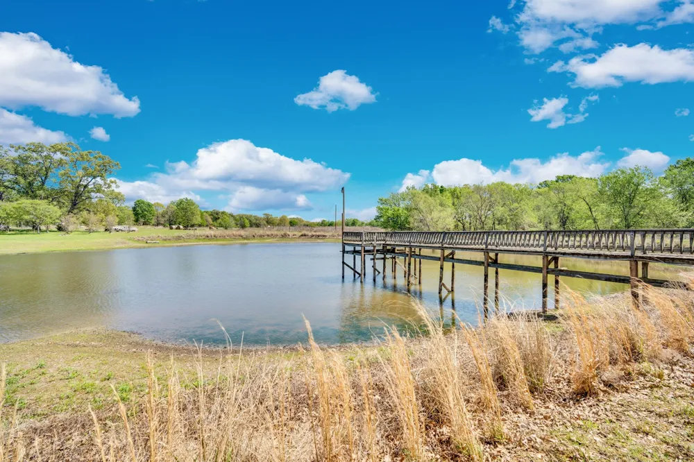 321 Rs County Road 3310 Emory, TX 75440