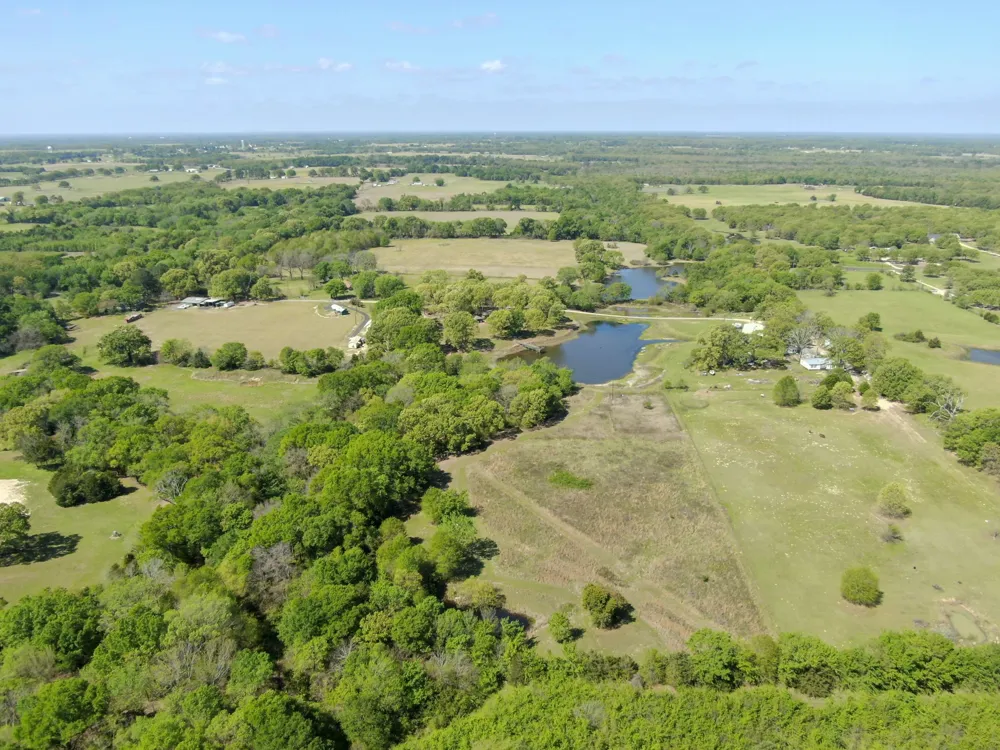 321 Rs County Road 3310 Emory, TX 75440