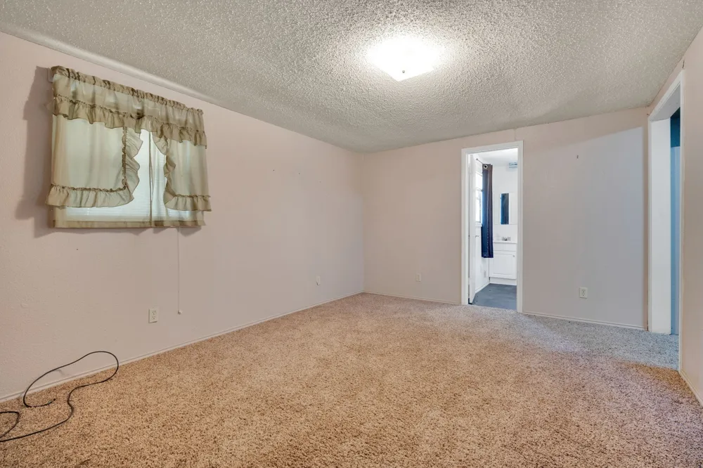 321 Rs County Road 3310 Emory, TX 75440