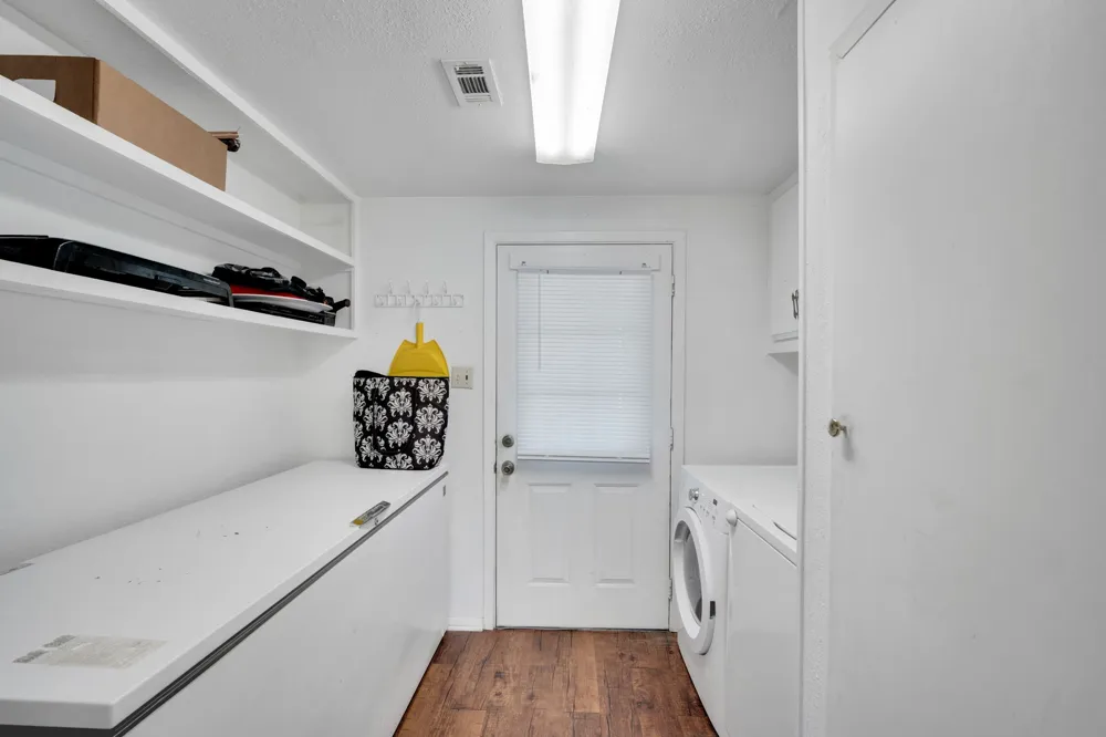 321 Rs County Road 3310 Emory, TX 75440