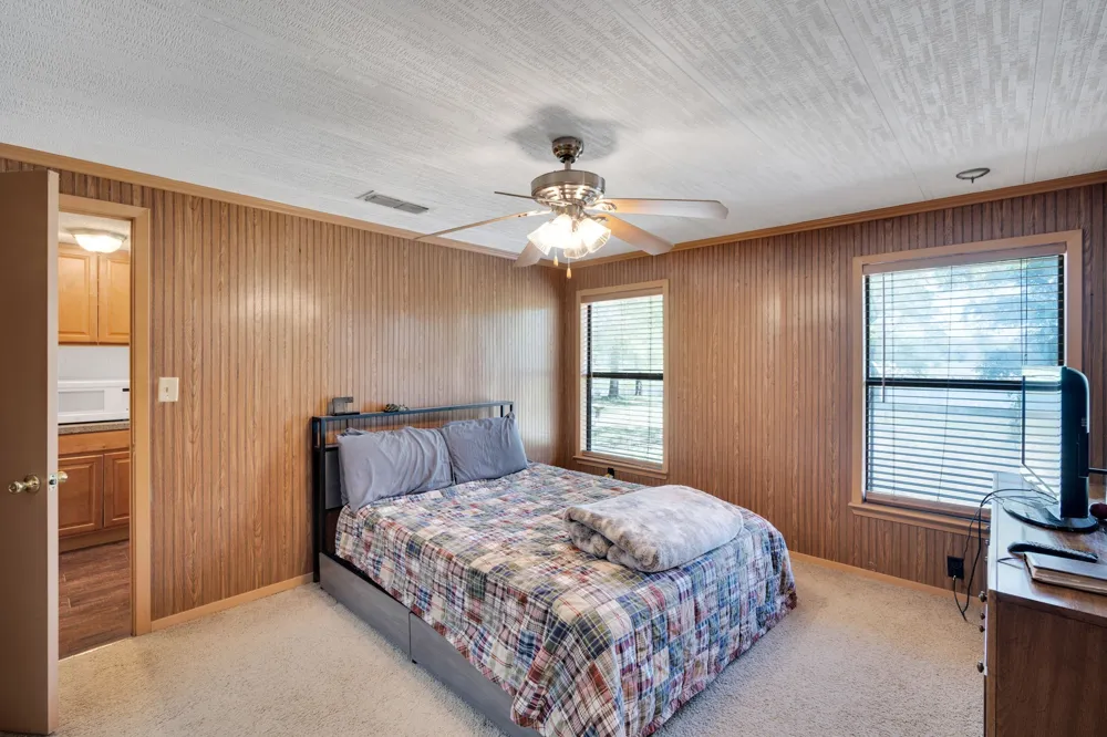 321 Rs County Road 3310 Emory, TX 75440