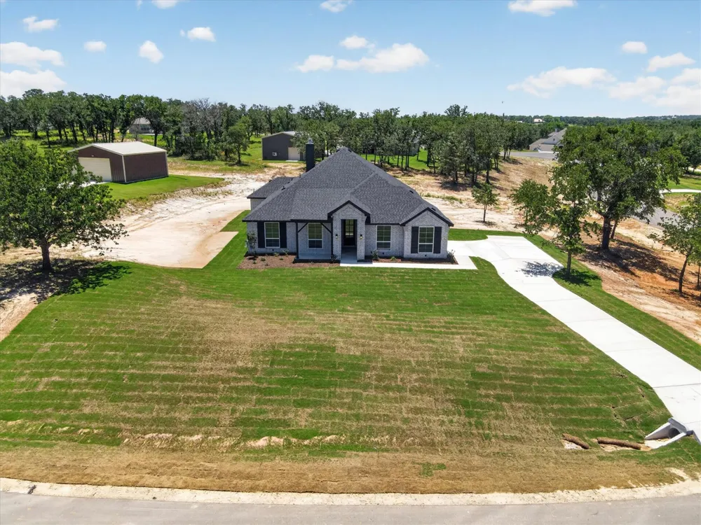 145 Loveta Lane Boyd, TX 76023