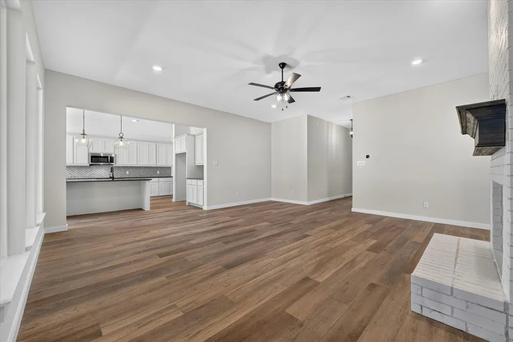 145 Loveta Lane Boyd, TX 76023