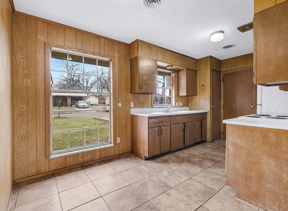 2003 Ashley Texarkana, TX 75501