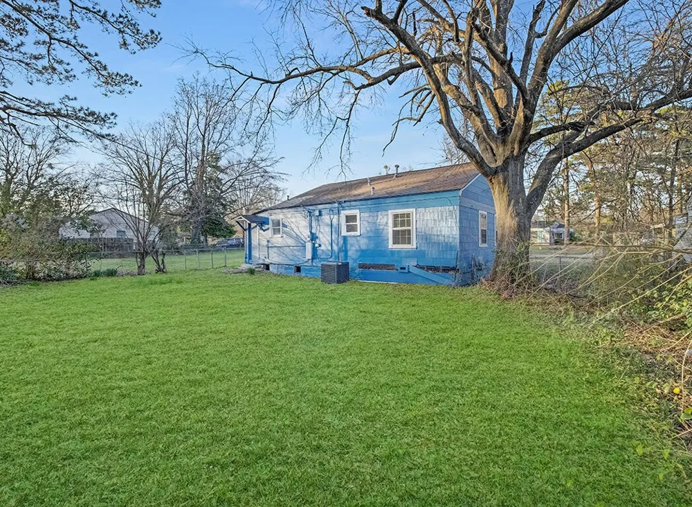 828 Burma Road Wake Village, TX 75501