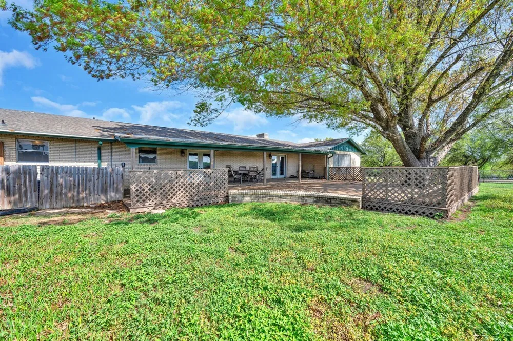 596 Saffle Road Robinson, TX 76706