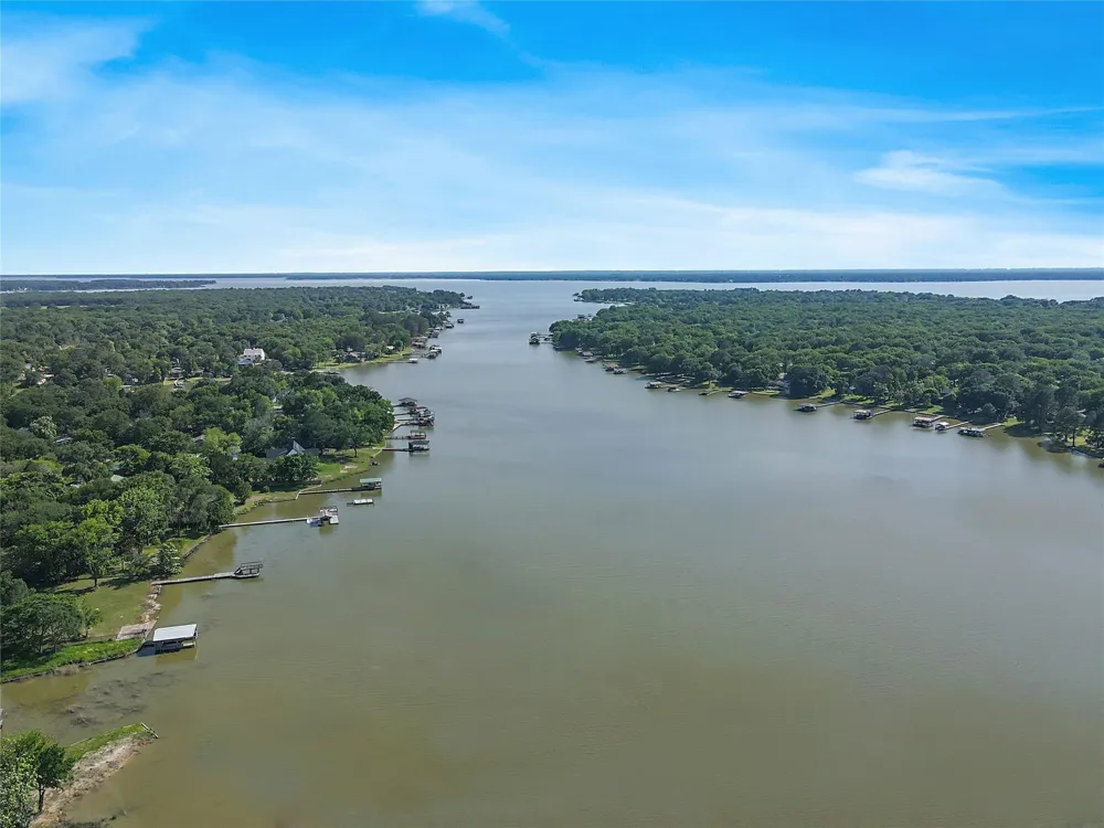 1319 W Main Street #1 Gun Barrel City, TX 75156