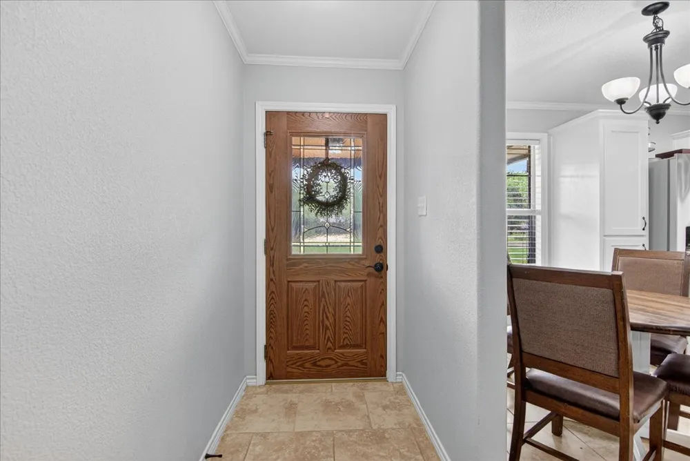 383 Overlook Valley Mills, TX 76689