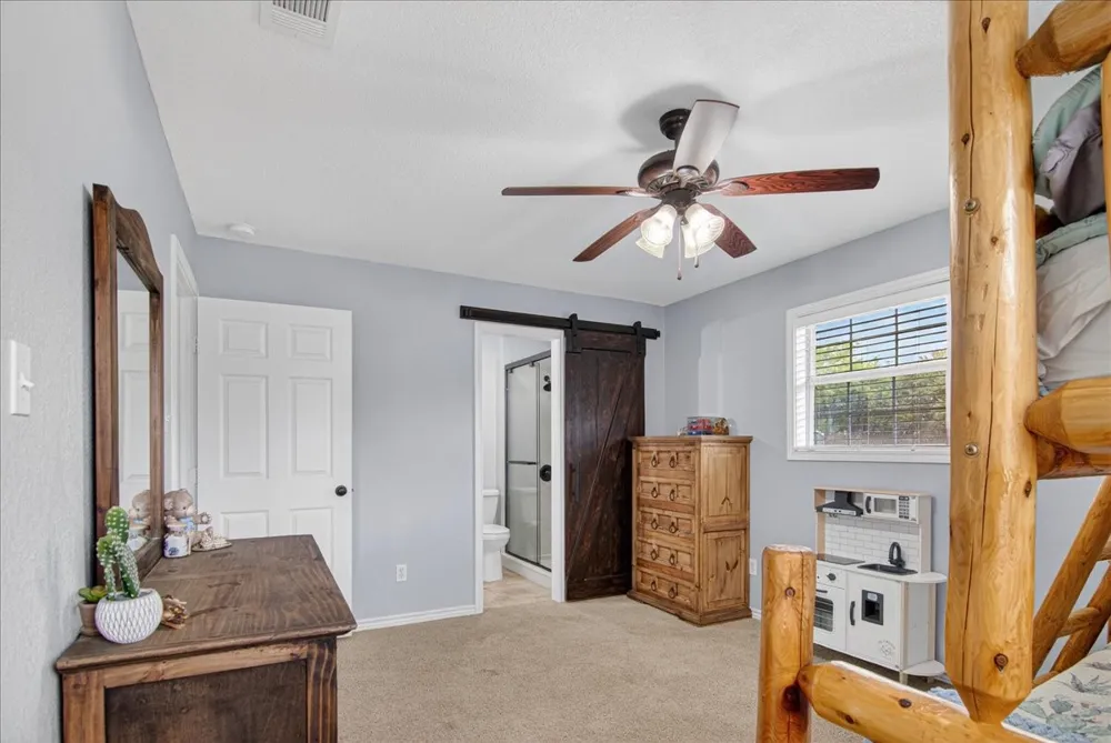 383 Overlook Valley Mills, TX 76689