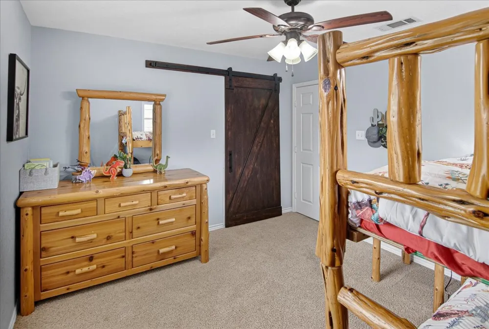 383 Overlook Valley Mills, TX 76689