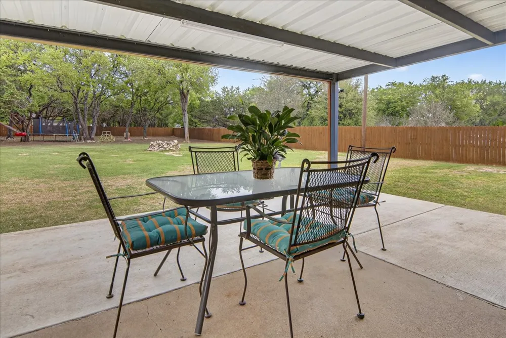 383 Overlook Valley Mills, TX 76689