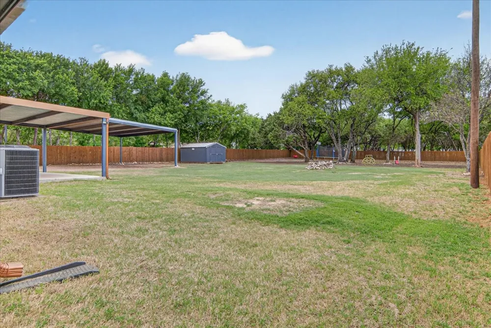 383 Overlook Valley Mills, TX 76689