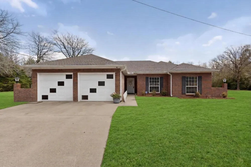 2198 County Road 3540 Hawkins, TX 75765