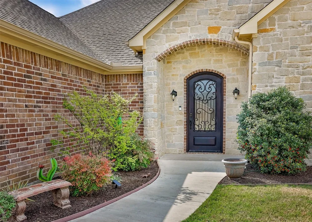 700 Mary Lee Lane Collinsville, TX 76233