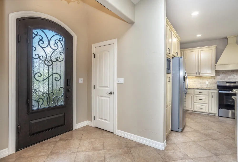 700 Mary Lee Lane Collinsville, TX 76233