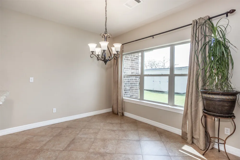 700 Mary Lee Lane Collinsville, TX 76233