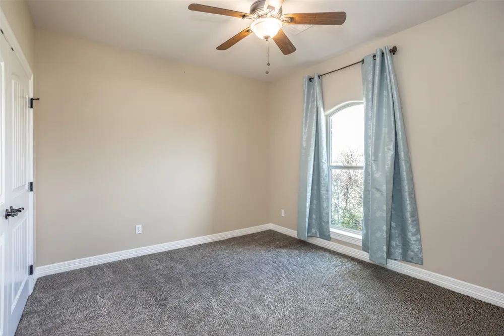 700 Mary Lee Lane Collinsville, TX 76233