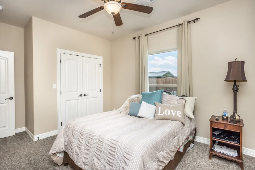 700 Mary Lee Lane Collinsville, TX 76233
